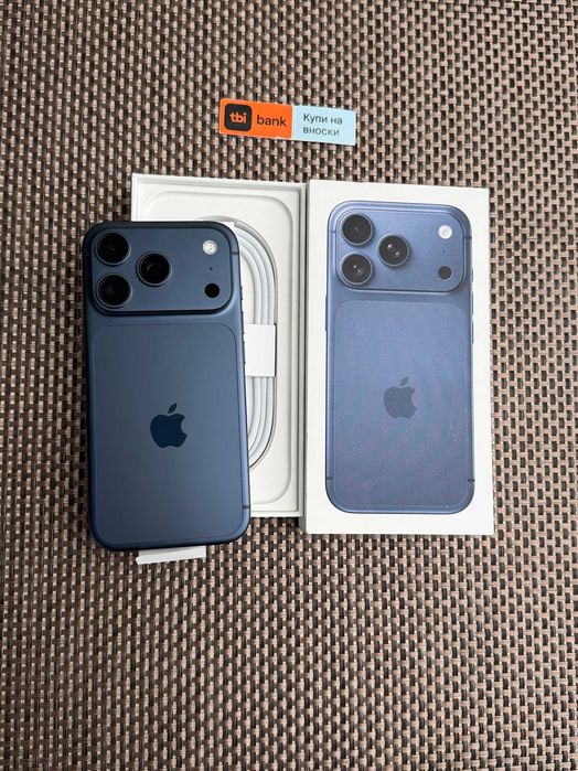 НОВ! iPhone 17 Pro 256gb Deep blue Лизинг от 90лв/м син Гаранция!