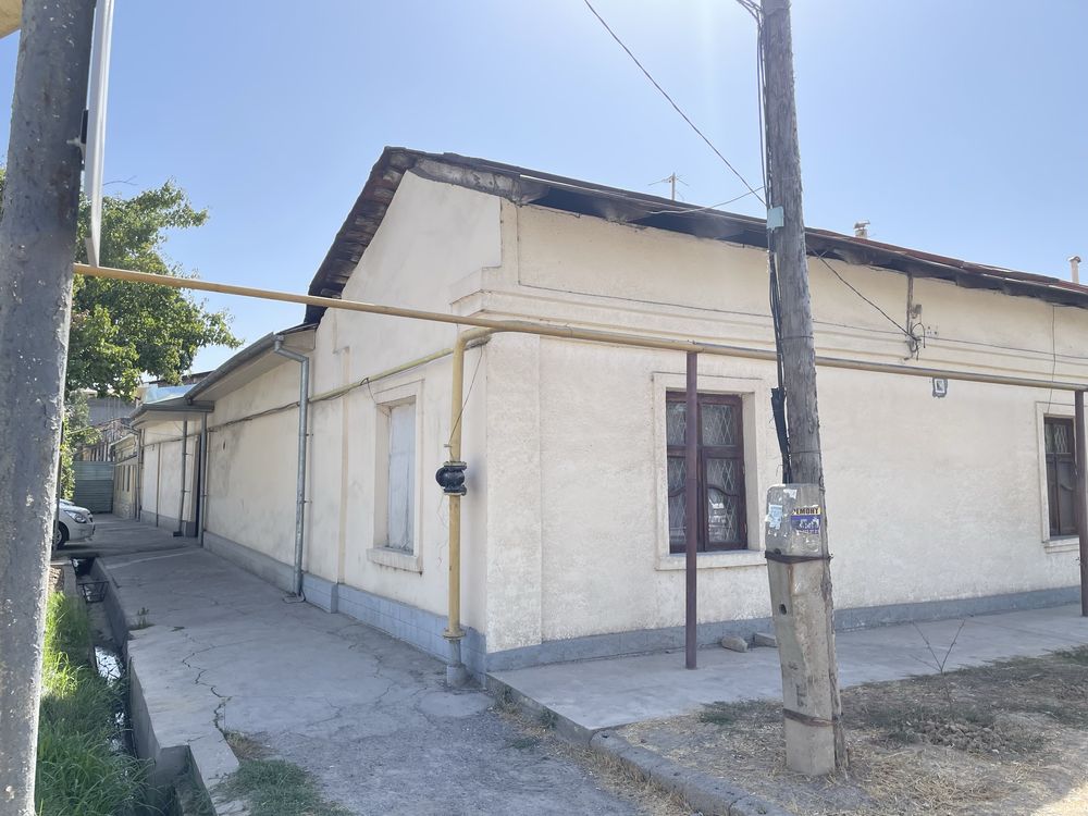 Sotiladi: Toshkent shahrida hovli-uy