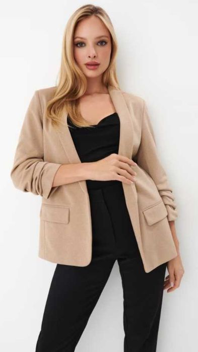 Дамско сако Mohito EUR 40