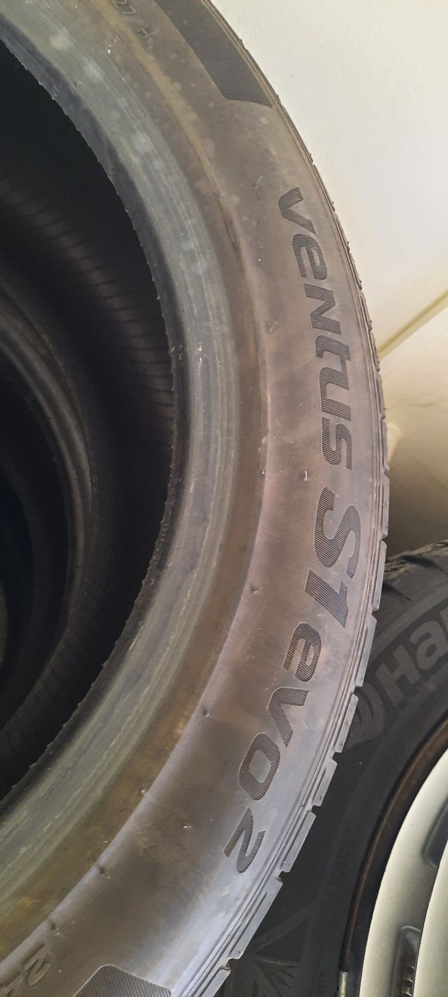 Hankook 245/45/17