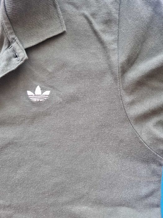 Vand tricou polo Adidas, Culoare kaki, marime M, barbati