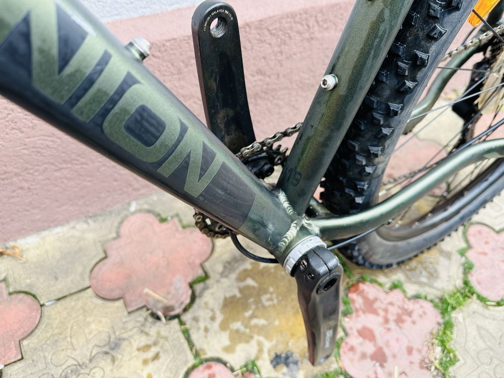 Bicicleta mtb 29” roti furca pe aer