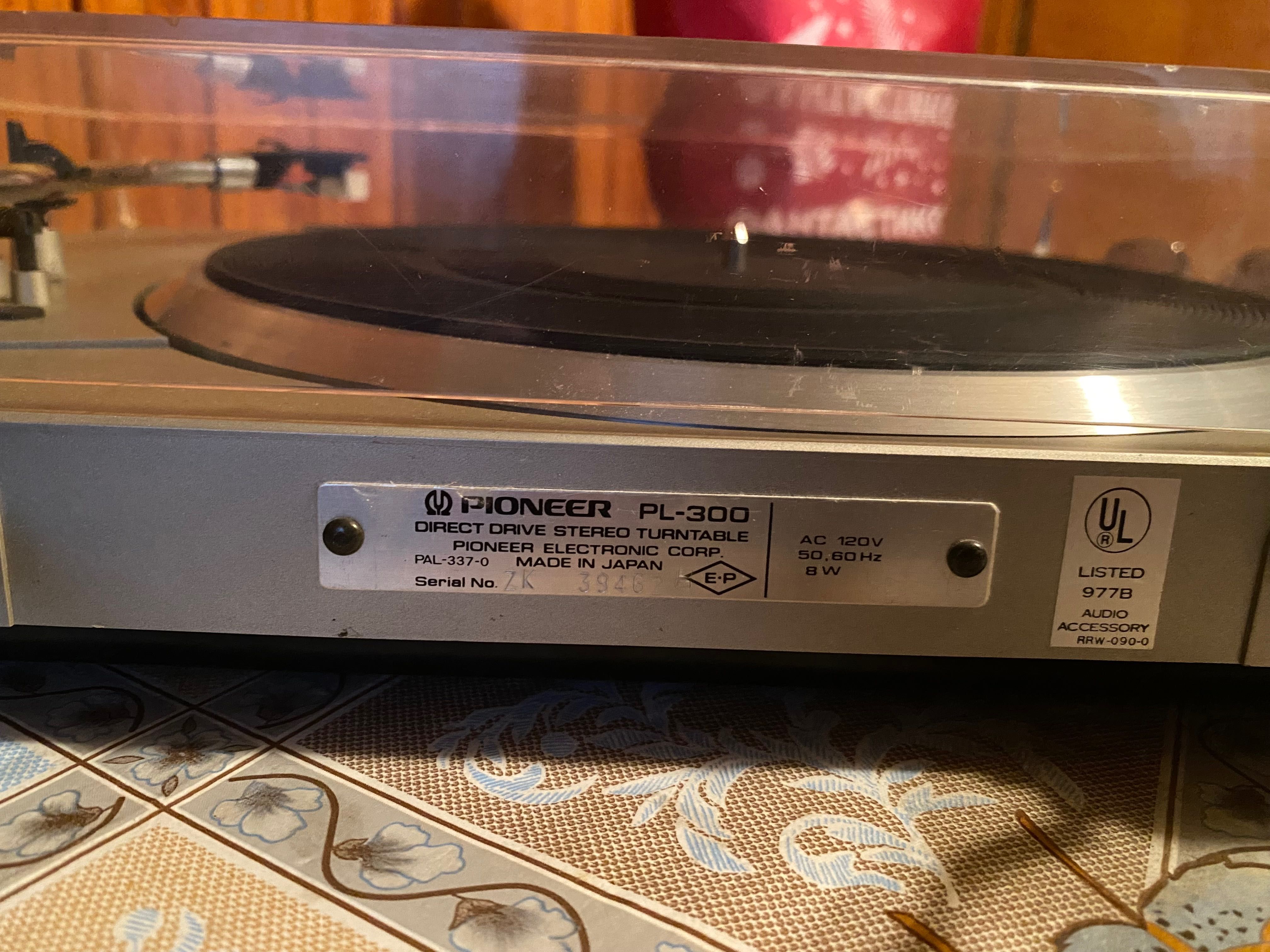 Грамофон Pioneer PL300, Аудио приемник Kenwood AR304,тонколони -Boston