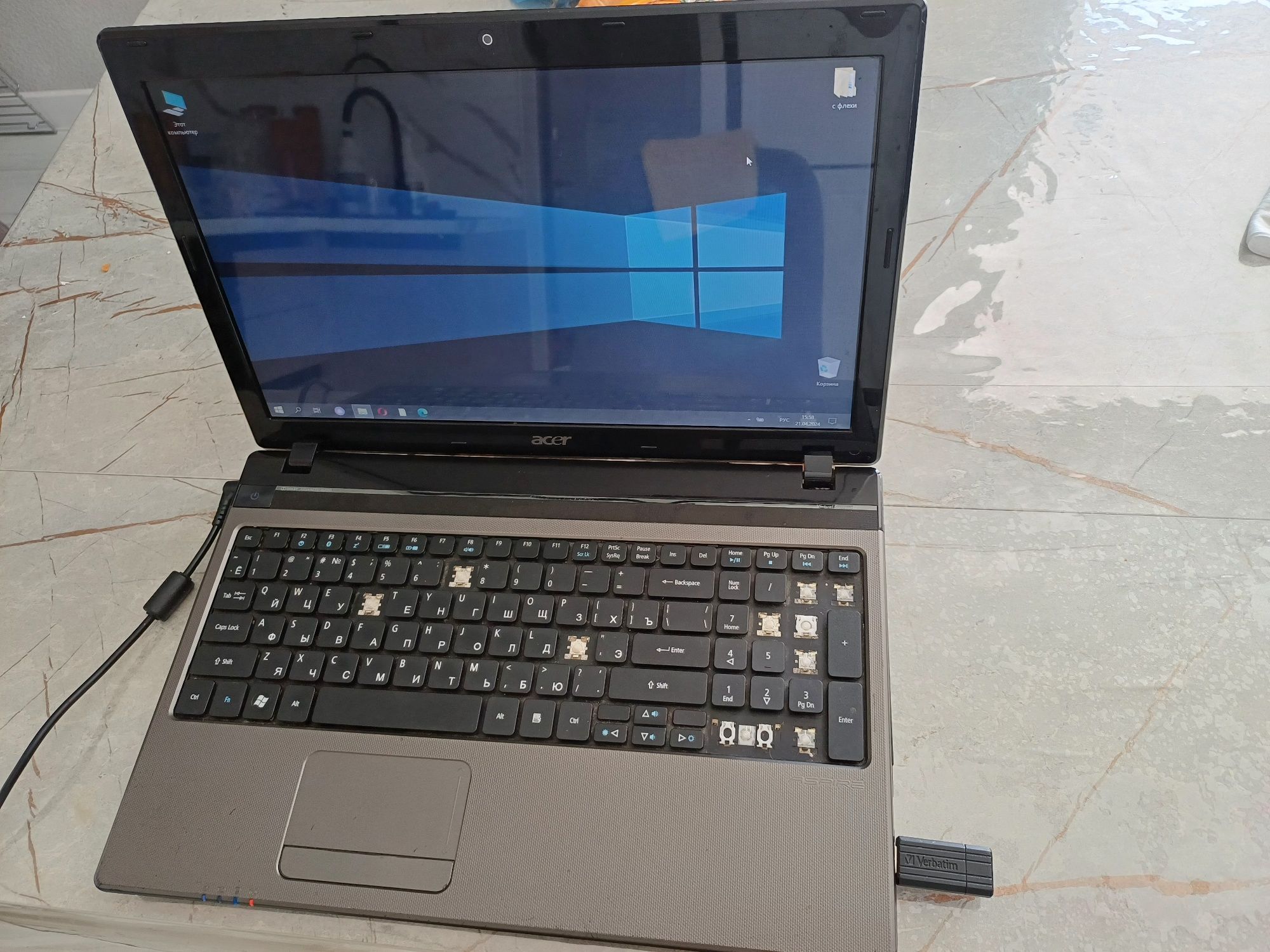 Ноутбук acer 5560