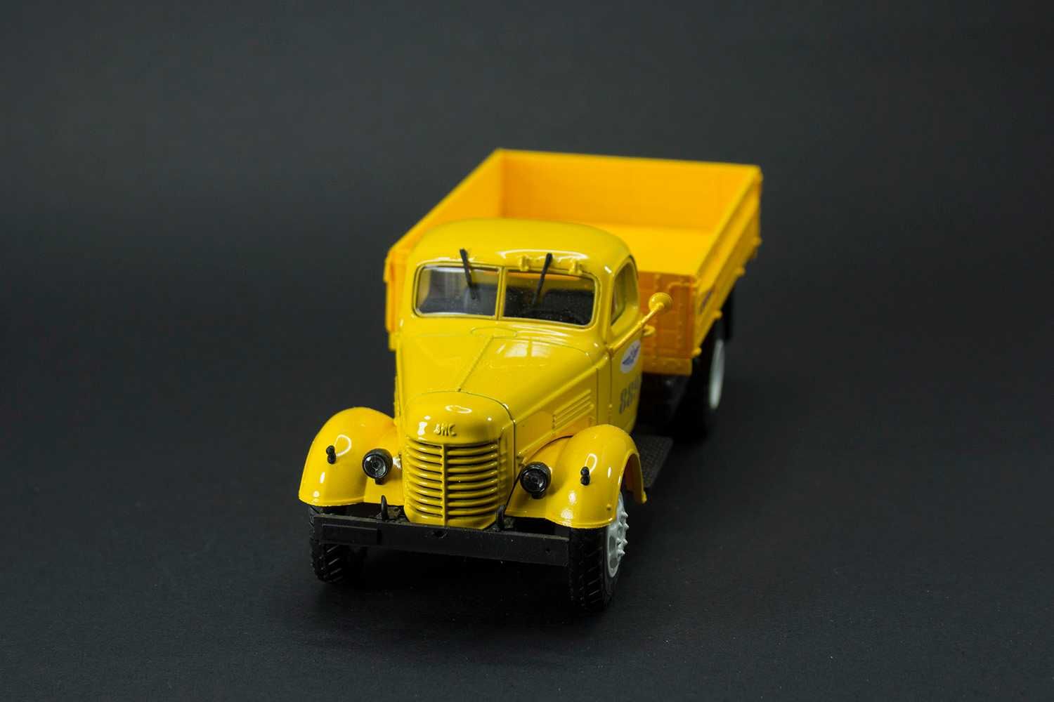 Коллекционная модель, машина - грузовик ЗИС-150 Аэрофлот масштаб 1:43
