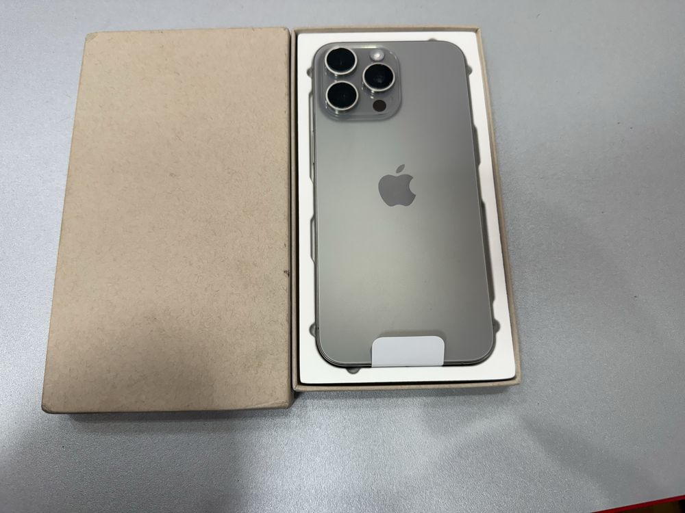 Iphone 15 Pro Max, 1TB, Natural Titanium, Nou!
