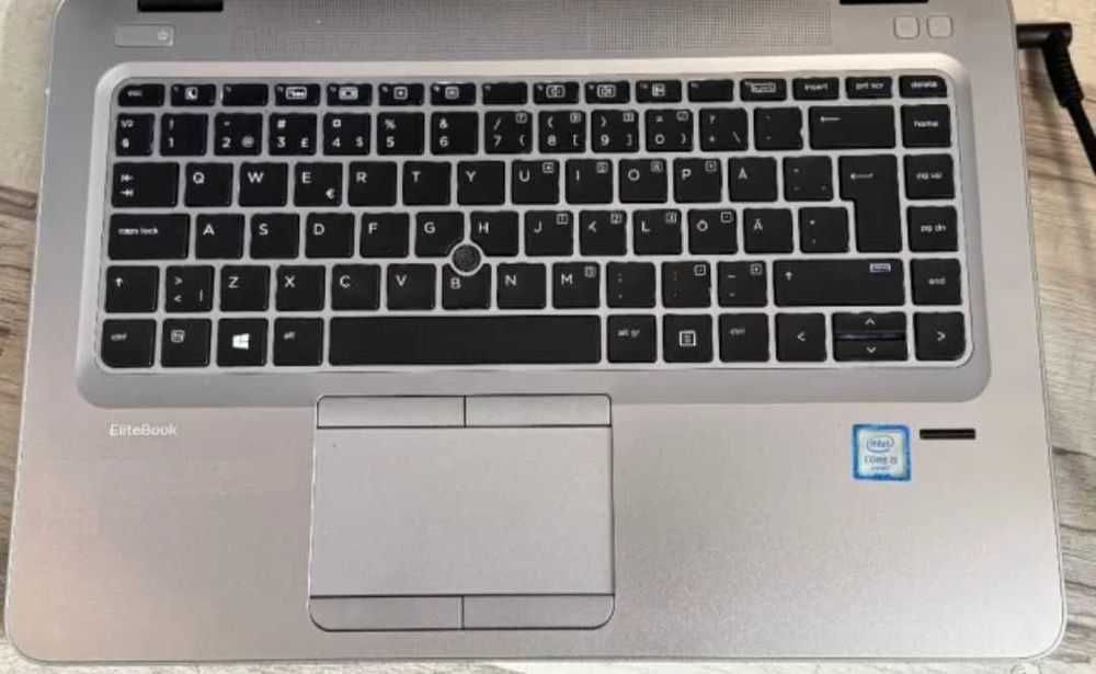 HP ElitBook G3 SSD 512GB/8RAM/i5 6200U/14Инча.