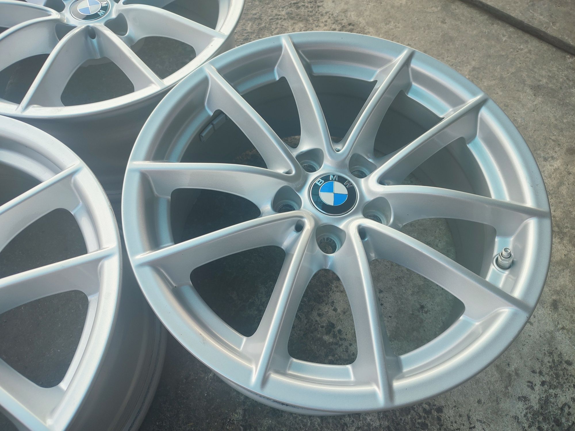 17" оригинални ал. джанти с датчици за Bmw G30,G11,G20...