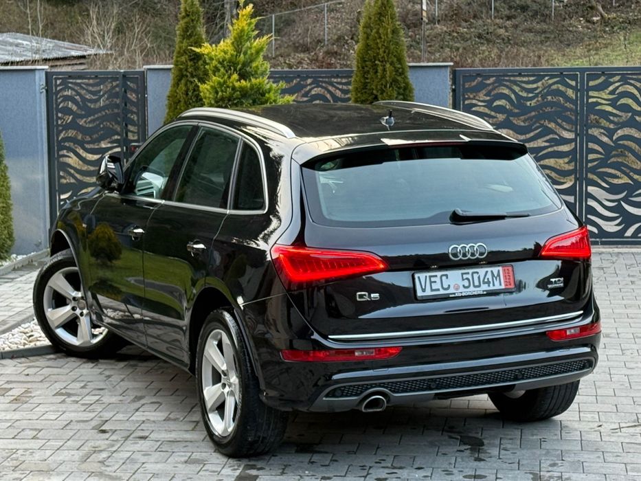 Audi Q5 S-Line Plus \ Xenon \ Navigatie \ Padele \ Alcantara \ 190 CP