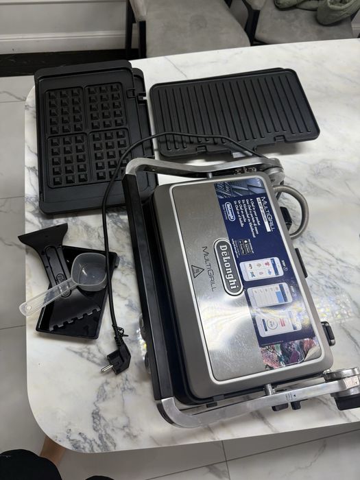 Мультигриль Delonghi D1030 3в1
