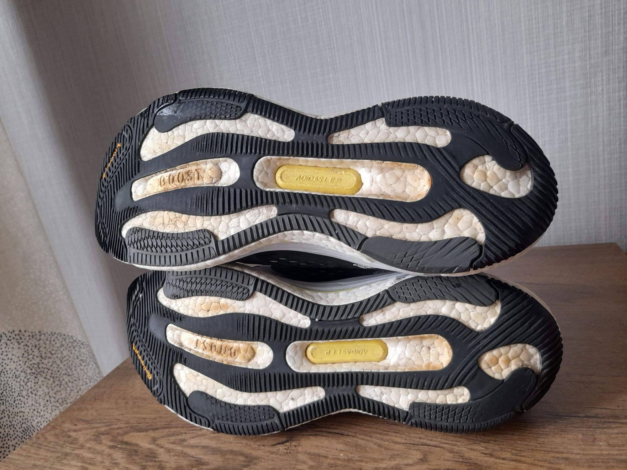 Adidas Solar маратонки 44.5 номер.