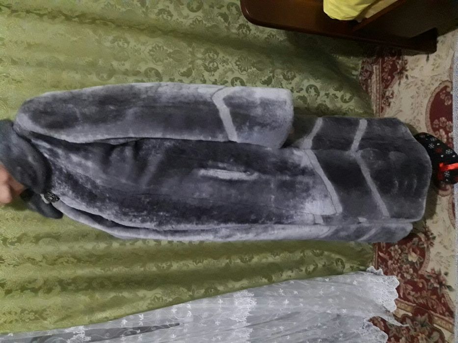 Продам шубу мутон с норковым воротником