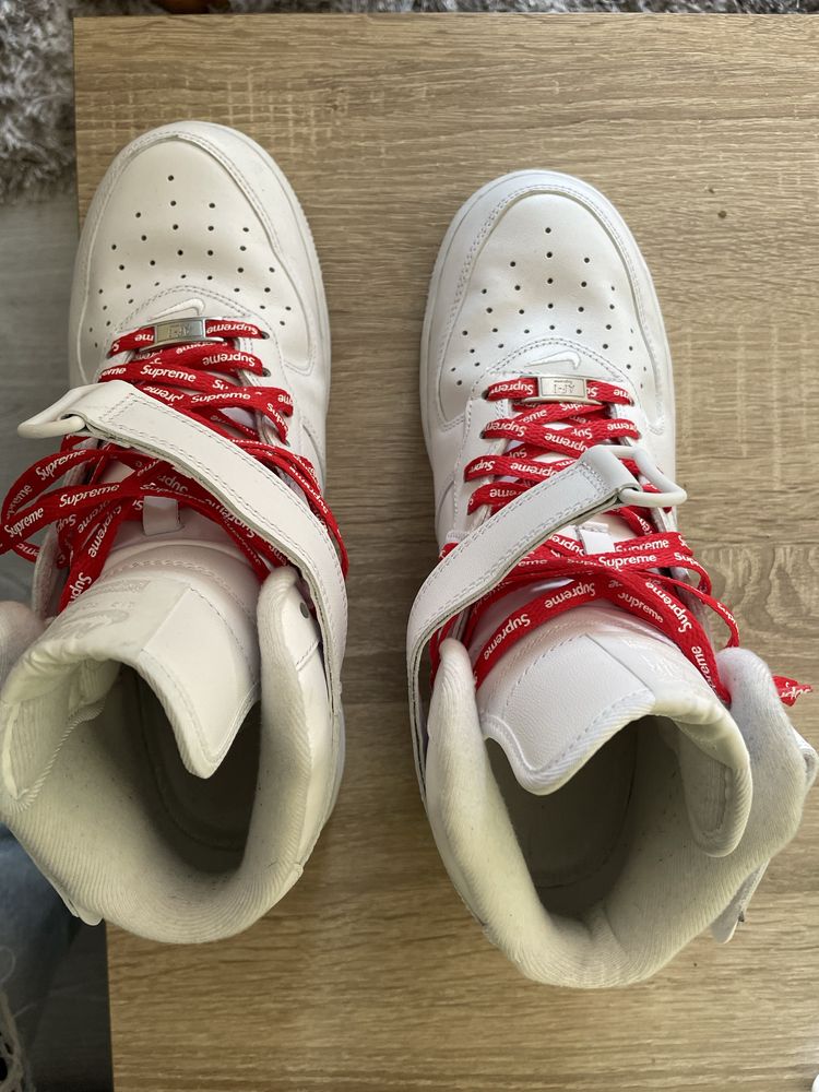 Air Force 1 Mid Supreme