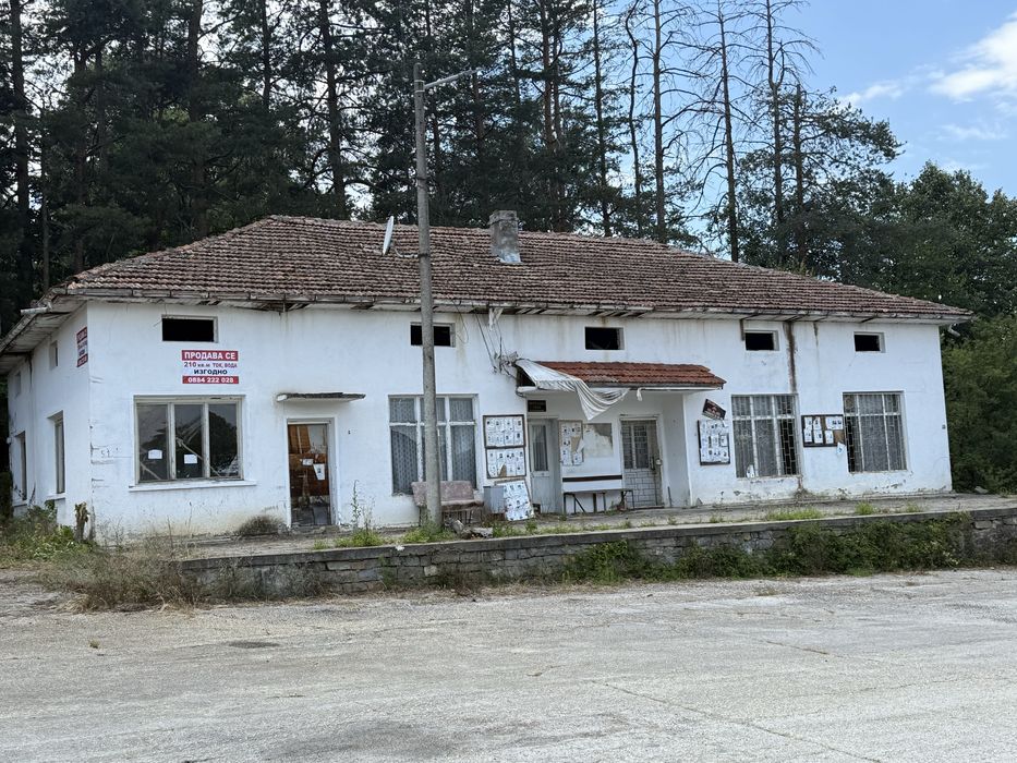 Продавам масивна сграда в село Камещица, общ. Габрово. Изгодно!