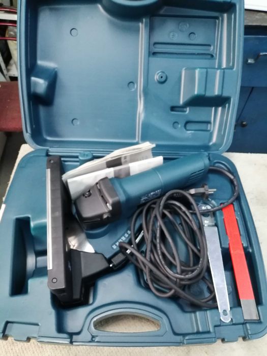 Freză caneluri plus aspirator