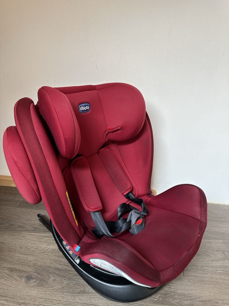 Scaun masina rotativ cu isofix Chicco