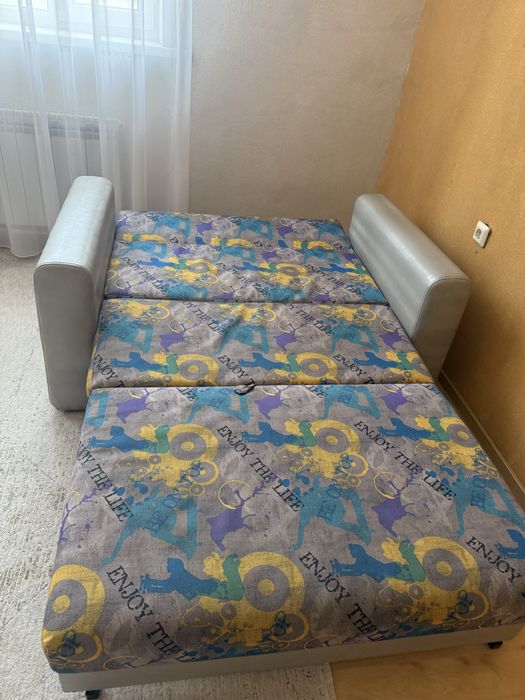 Продается диван-кровать в отличном состоянии