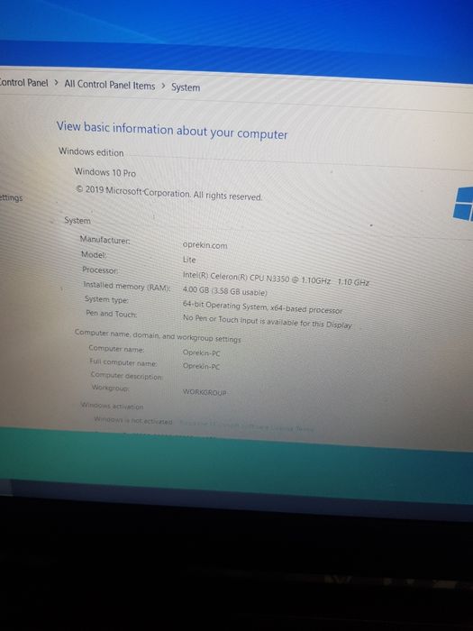 Laptop Lenovo v110 
Ideal pentru filme facebook office