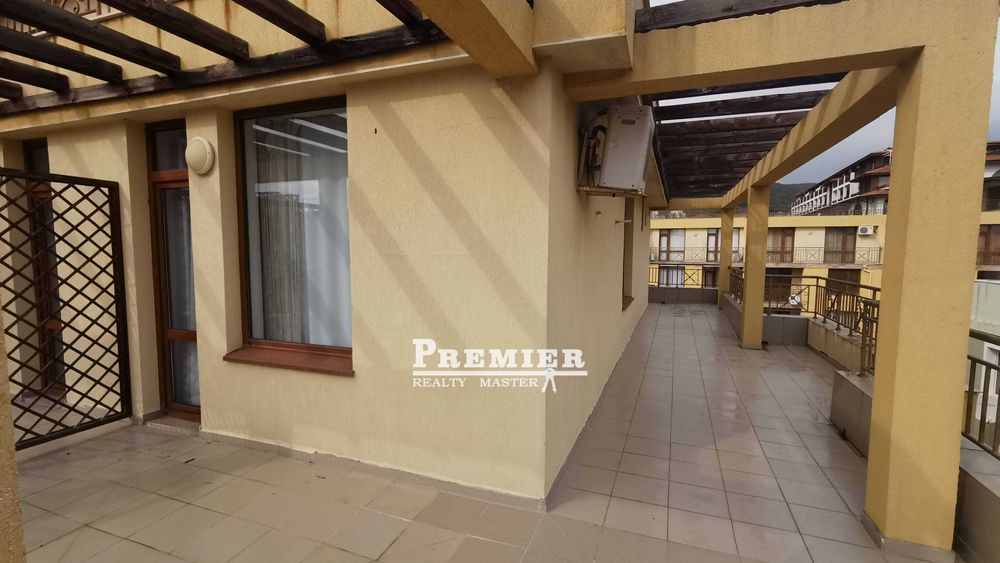 Продава се Тристаен апартамент в Свети Влас - 120 кв.м за 875 €/кв.м - Снимка #1