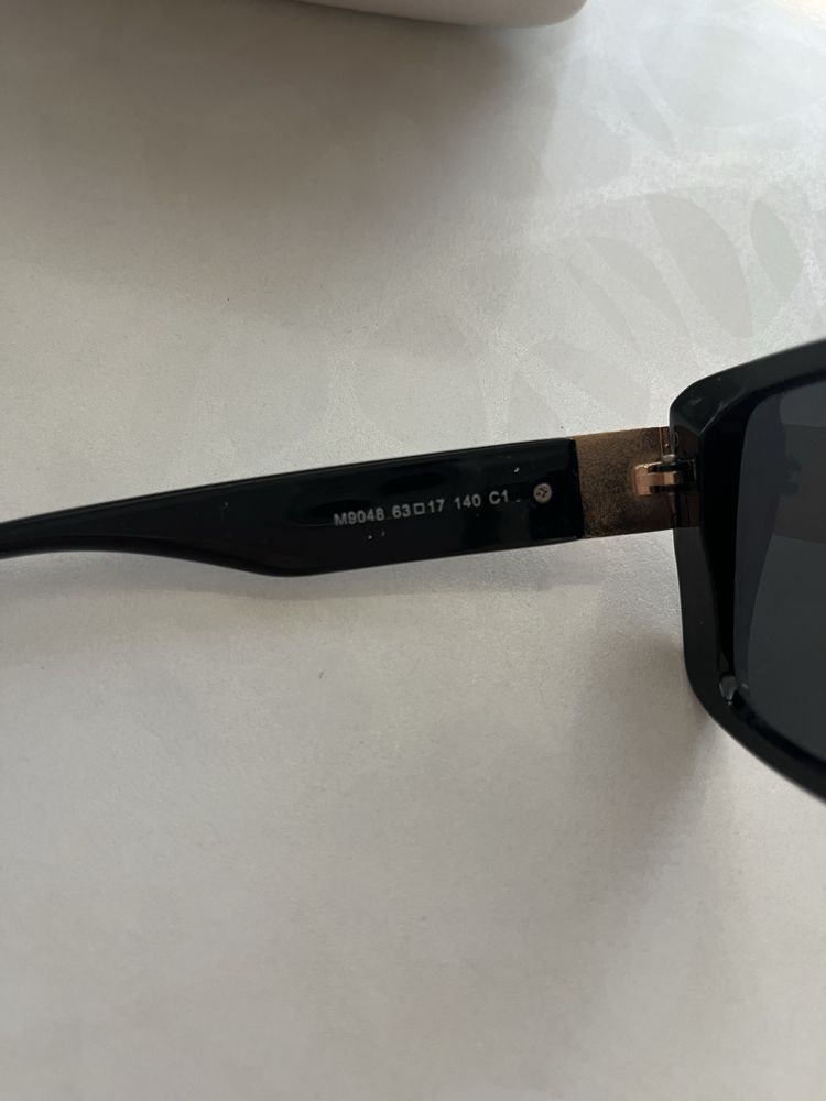 Слънчеви очила  Versage