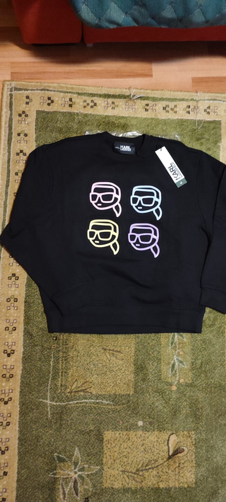 Bluza KARL Lagerfeld originala dama marimea M,L model nou deosebita