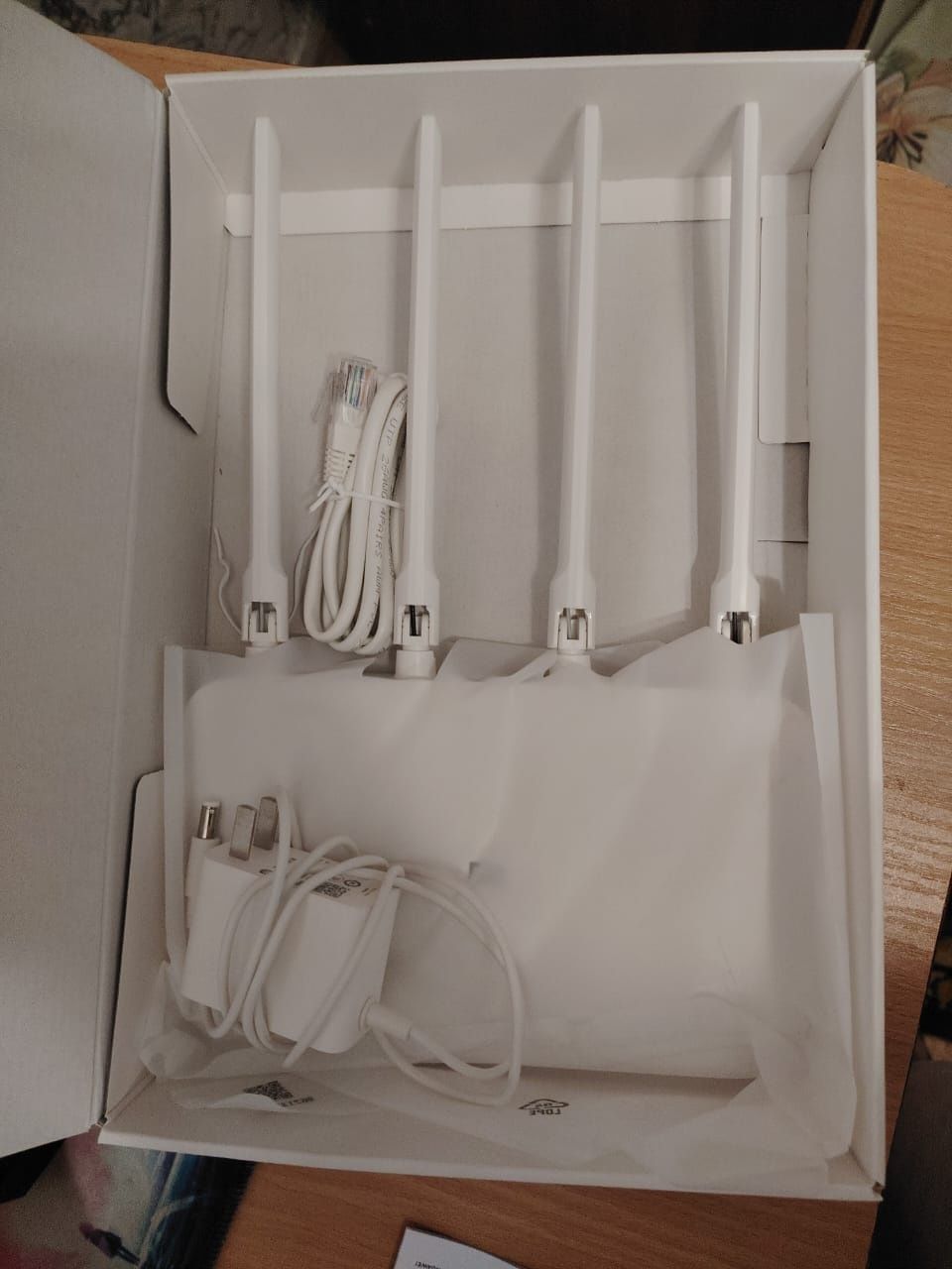 Продам Wi-Fi роутер Xiaomi Mi Wi-Fi Router 4A Gigabit Edition