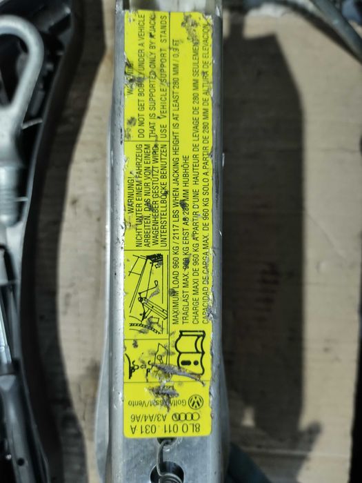 Авто Крик Авариен Крик Органайзер Audi A4 B6