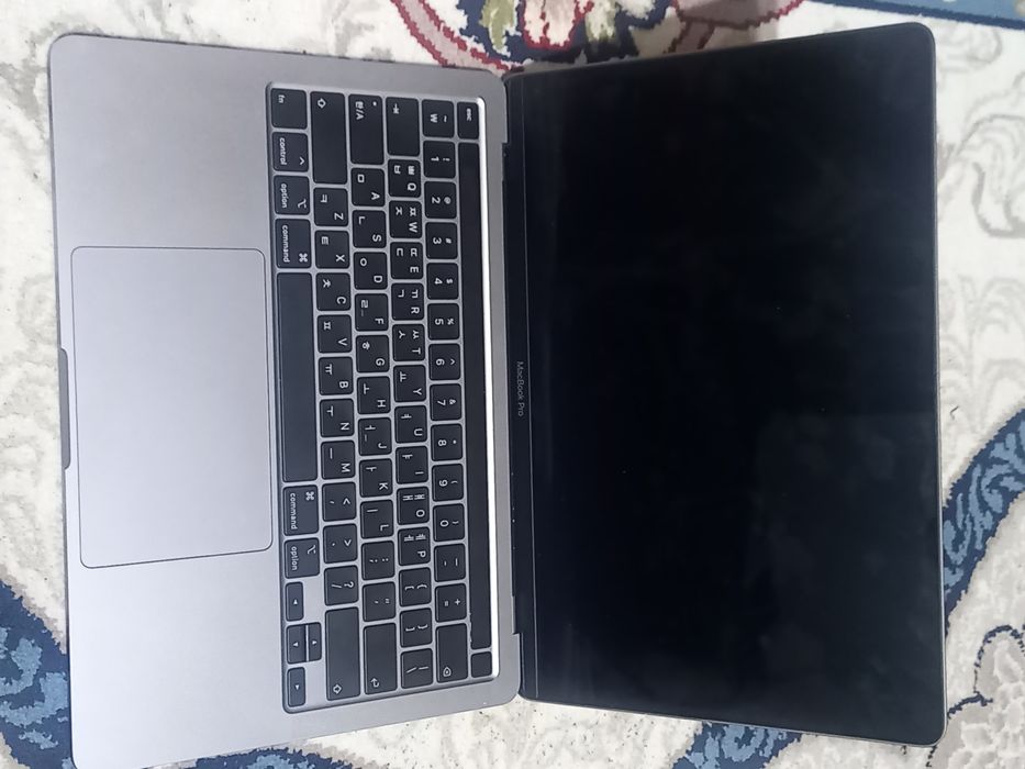 MACBOOK PRO 20 1tb ssd 16 gb ram APPLE