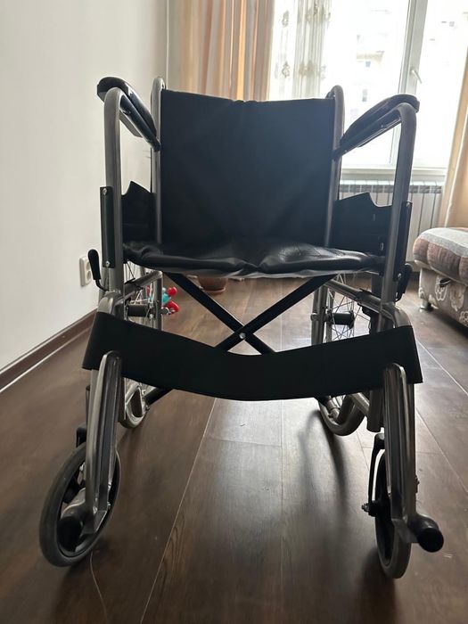 Инвалидное кресло - инвалидная коляска