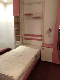 Mobila dormitor fata,  in culorile alb si roz