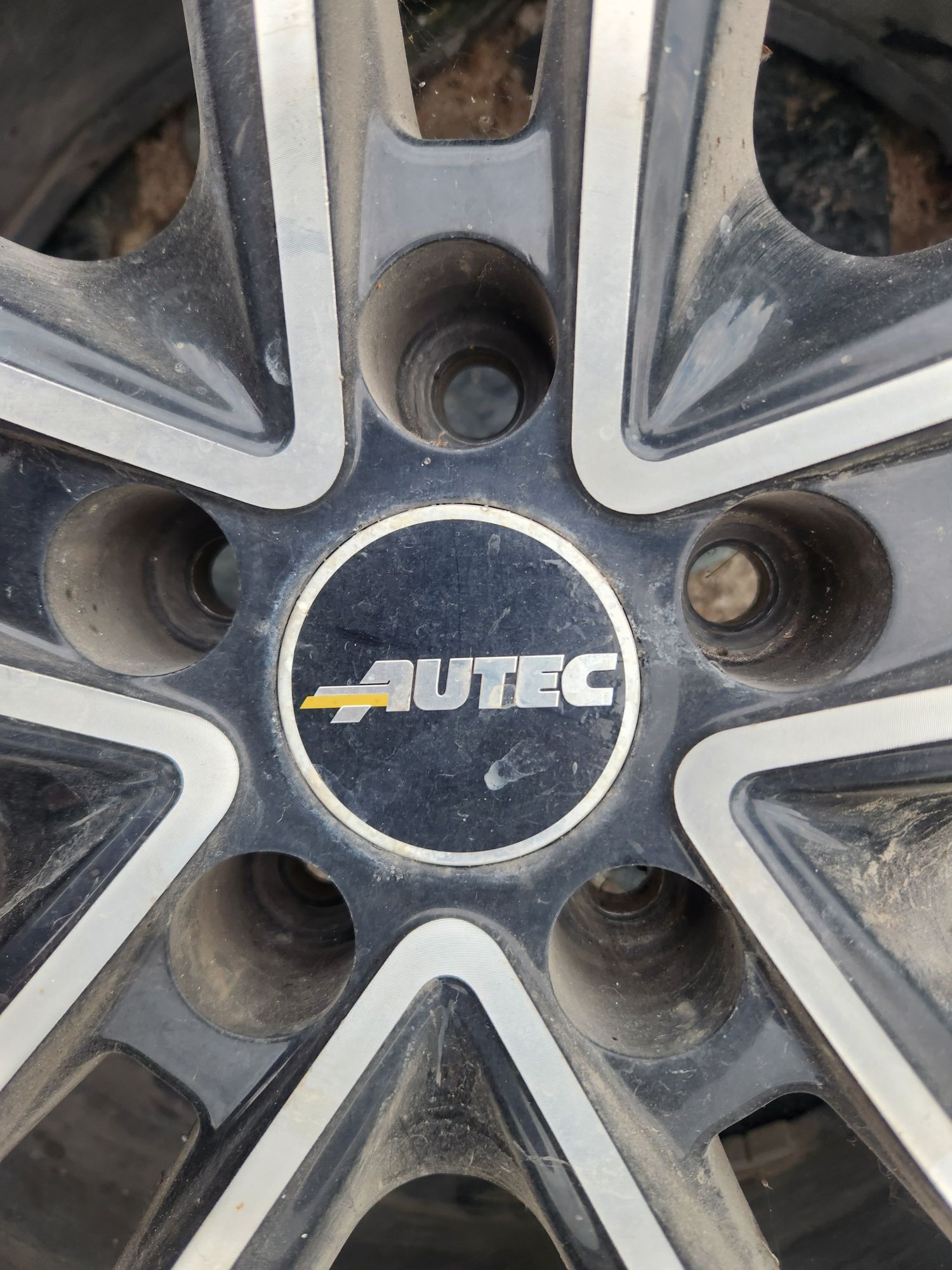 4 броя - Autec Yucon R18 / 5x108
