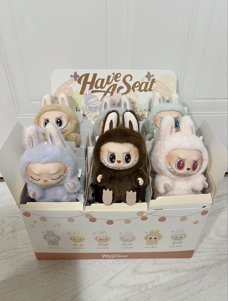 Pop Mart Labubu Have a Seat Vinyl Plush- колекционерски фигурки Лабубу