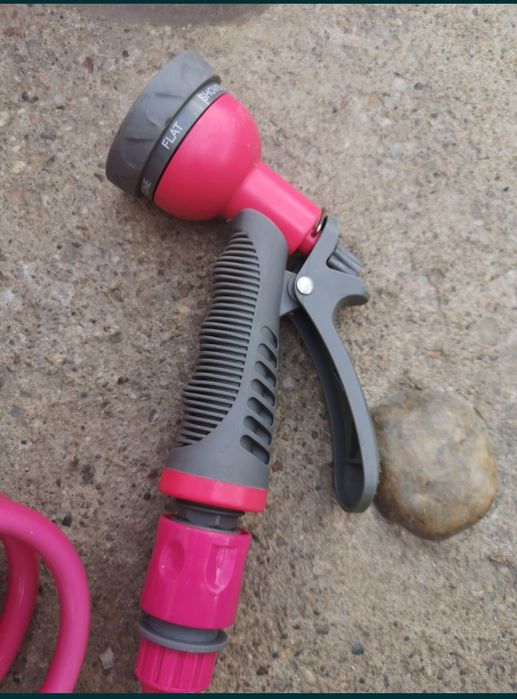 Furtun pliabil cu cap de dus