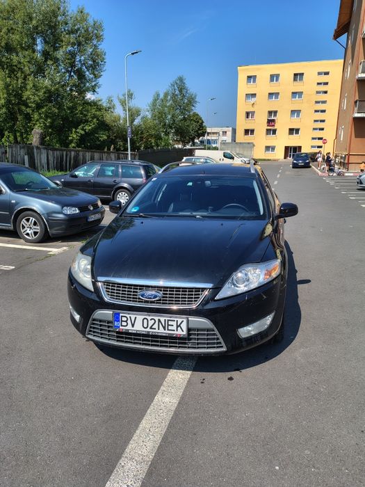 Vând Ford Mondeo