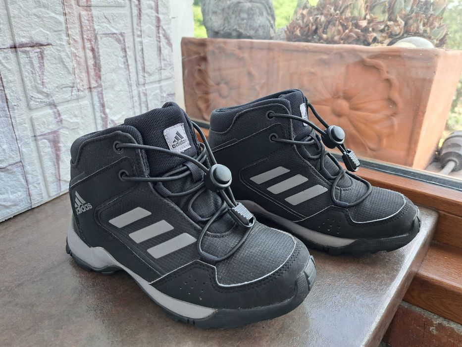 детски ботуши,зимни обувки,боти,апрески,Adidas номер31 за момче,адид