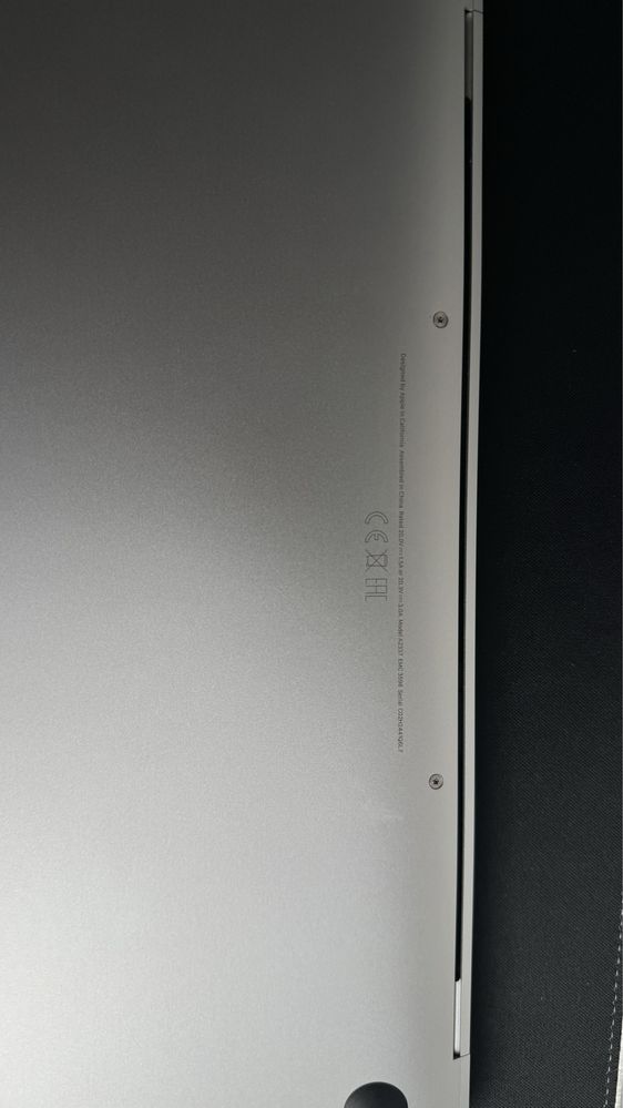 Продам MacBook Air 13 M1