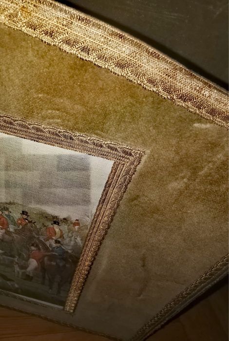 Антикварна поставка за списания за муз. плочи + 6 подложки за чинии