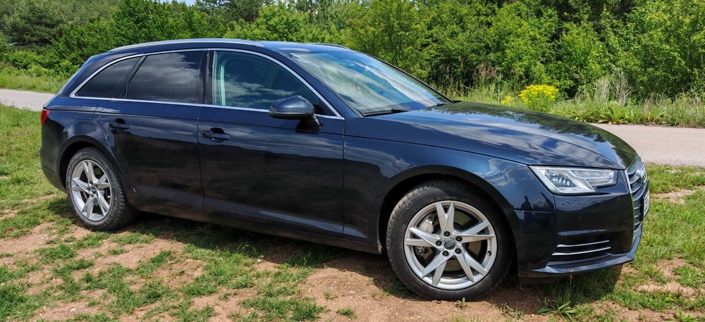 Audi A4, B9, 272 к.с, 2017 г. - Перфектен автoмобил със сменени вериги