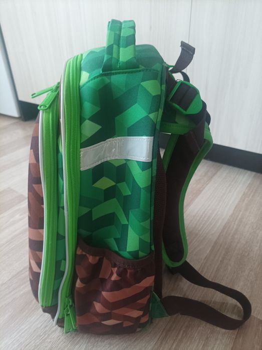 Ученическа раница Coolpack в отлично състояние,