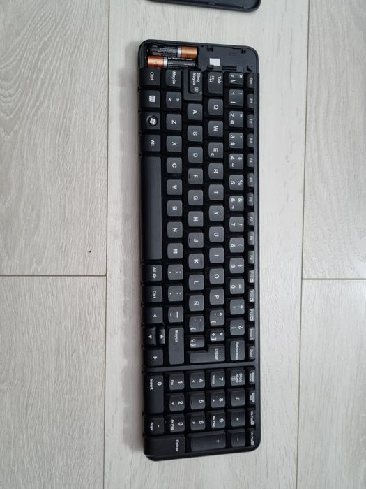 Tastatura wireless + rami +hard toshiba