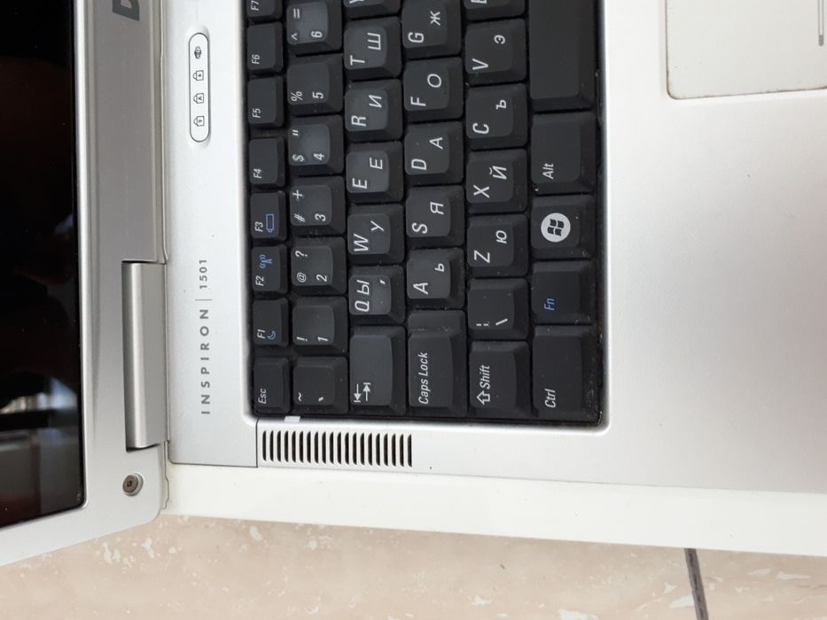 Лаптоп ДЕЛЛ 1501