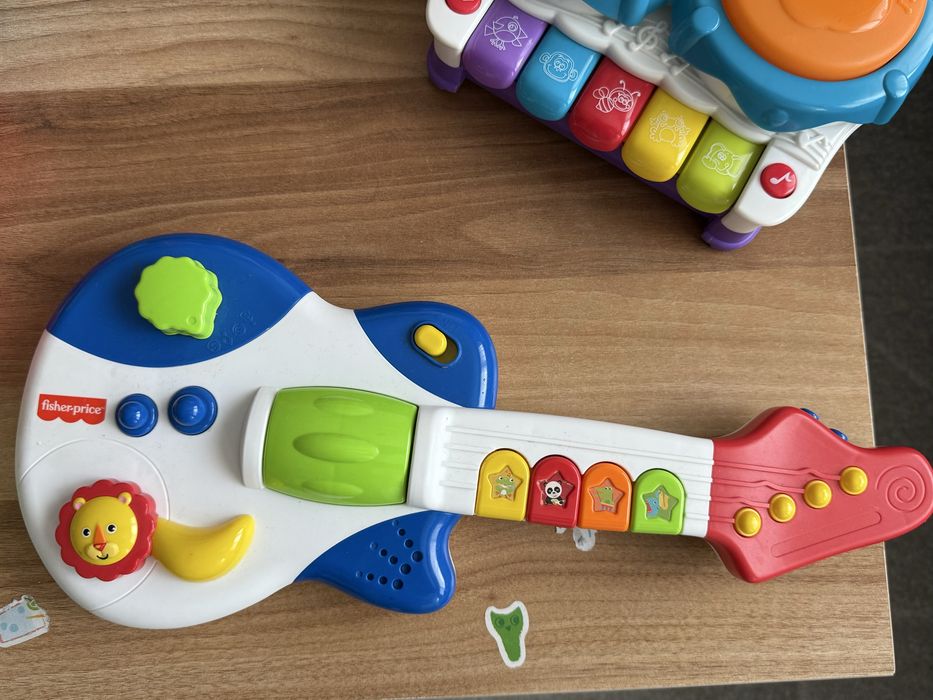 Музикална китара Fisher price