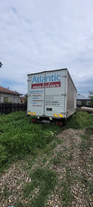 Vând Iveco daily