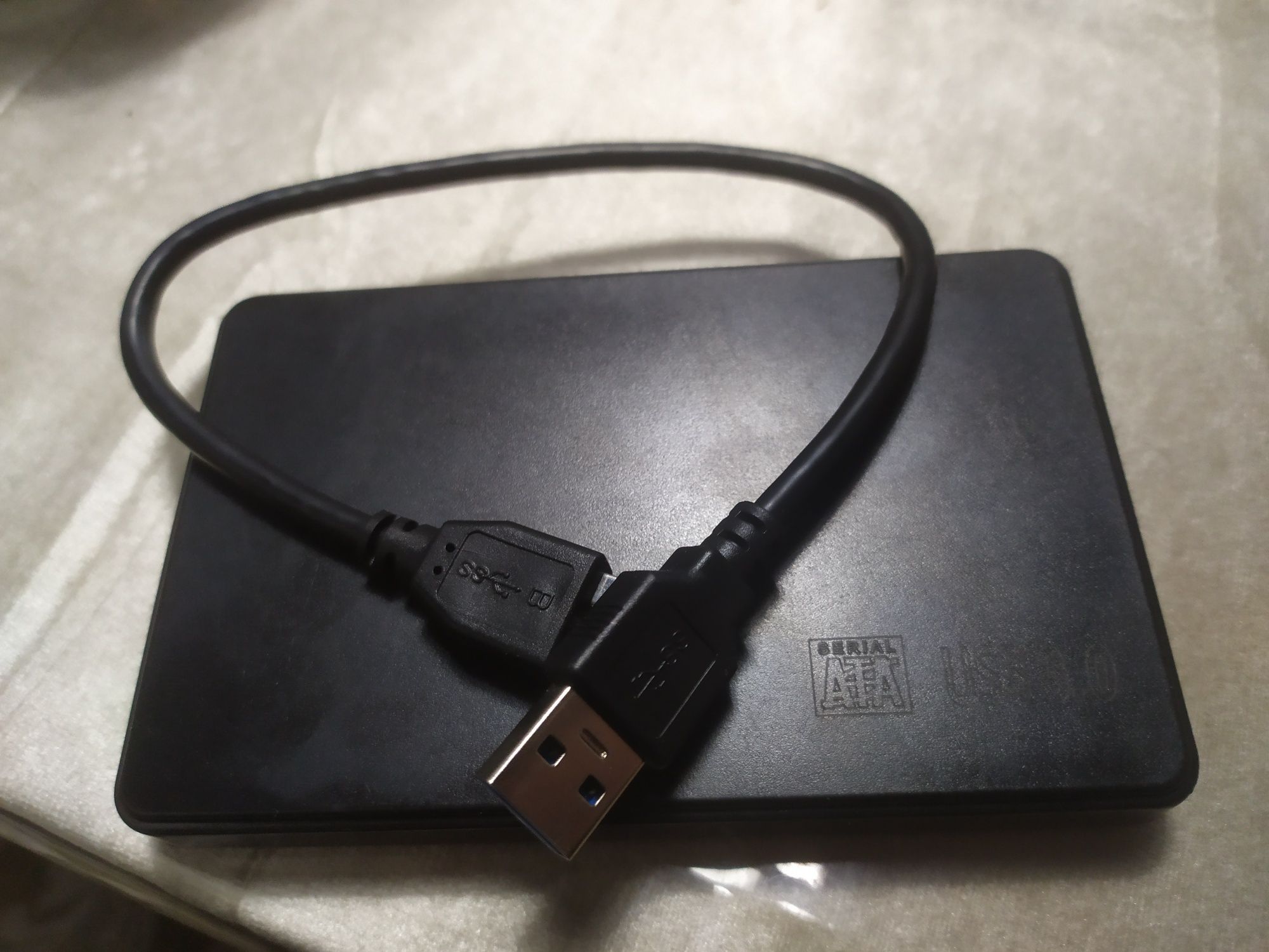 Hard 500GB sotiladi