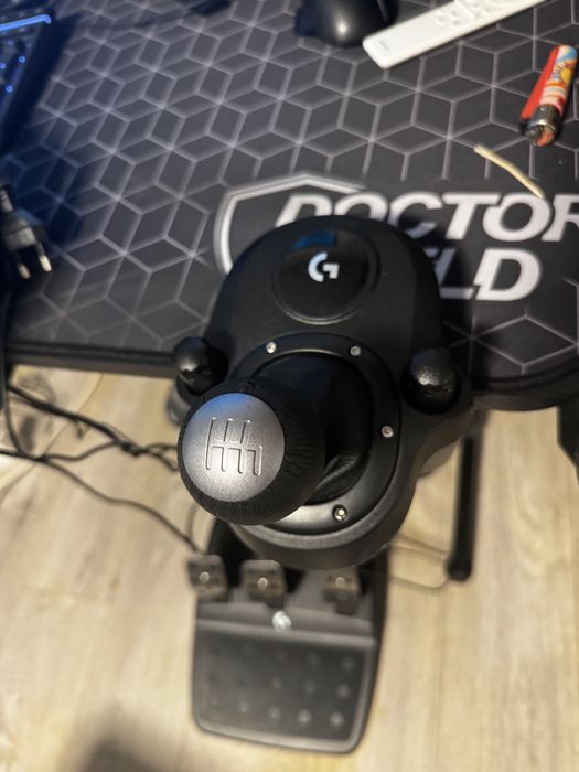 Volan gaming LOGITECH trueforce G923