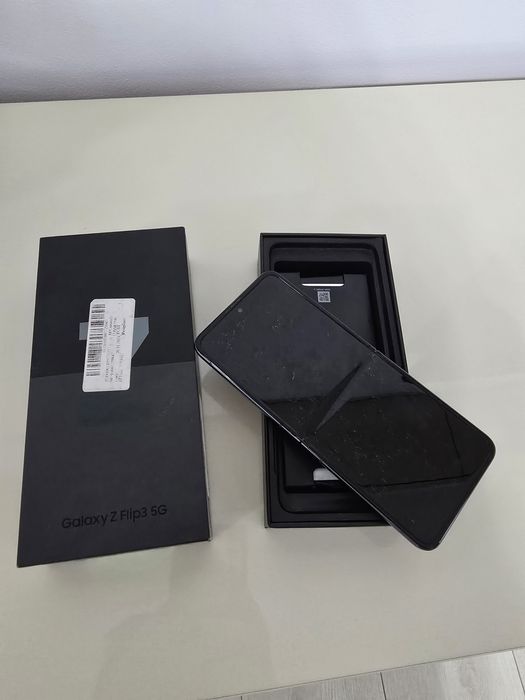Samsung Z flip 3 / 254 gb Memorie / 8gb RAM