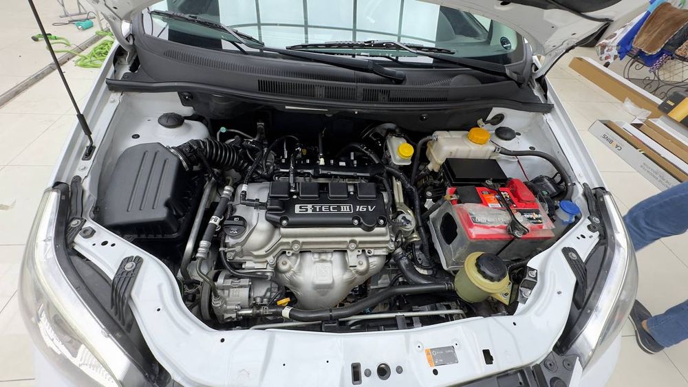 Nexia 3 4 pozitsiya srochna sotiladi