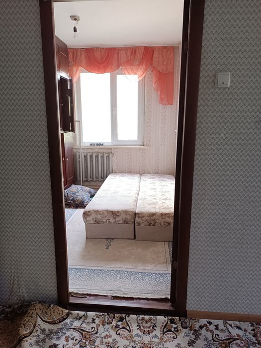 Сдам 4 комнатную квартиру в районе 5 мкр старом планировки