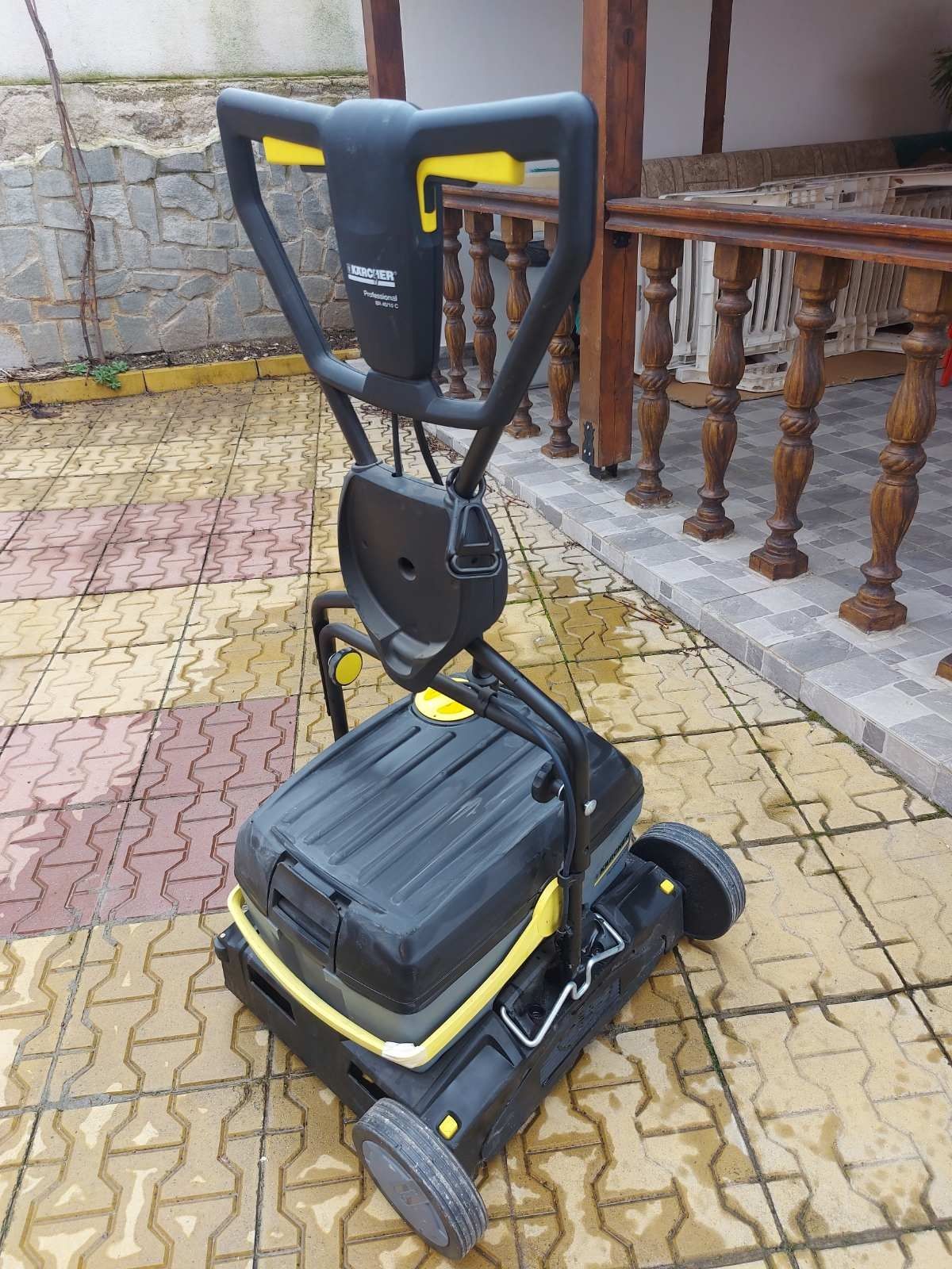 Подопочистващ автомат Karcher