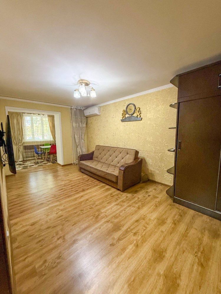 Продажа 2х ком Буюк Ипак йули Максим горький ор-р 171 шк
